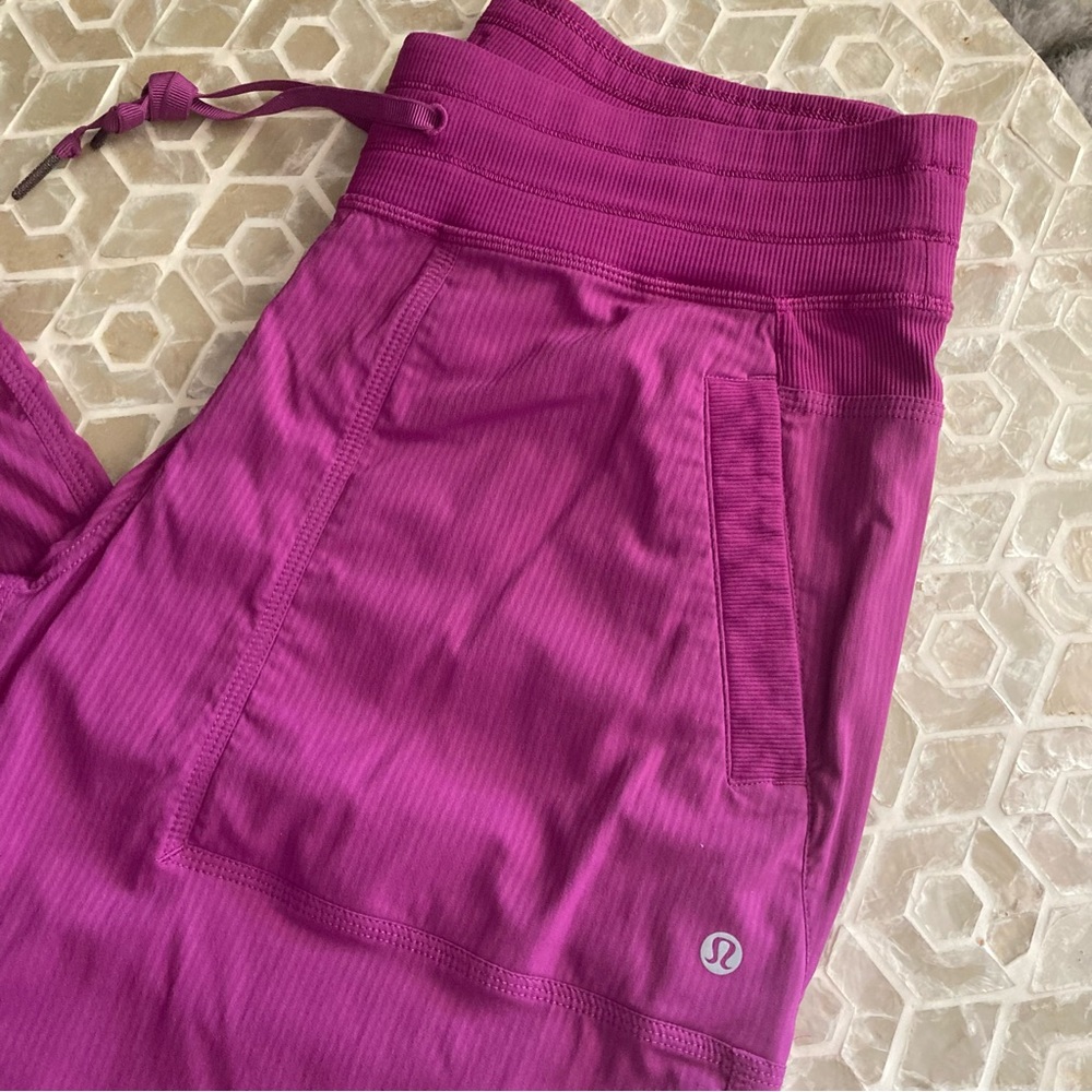 SOLD! Lululemon Studio Pant III in ‘Regal Plum’ - Picture 7 of 9